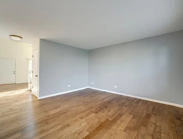 Building Photo - 1609 Lake Pointe Ct