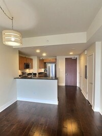 Building Photo - Fantastic 2 Bedroom/2 Bathroom Condo For R...