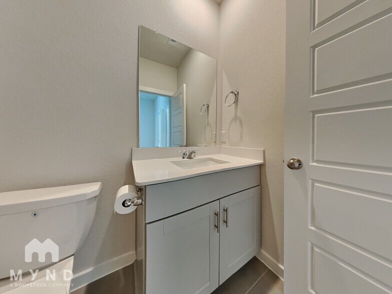 Building Photo - 14750 Slow River Ave