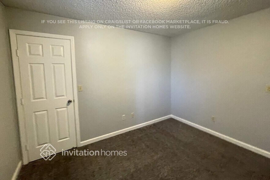 Building Photo - 3855 Rockford Dr