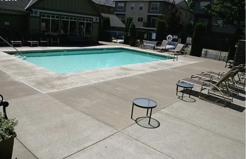 Building Photo - 696 NE Adwick Dr