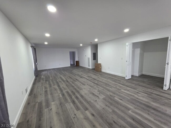 Building Photo - 260 Trenton Ave