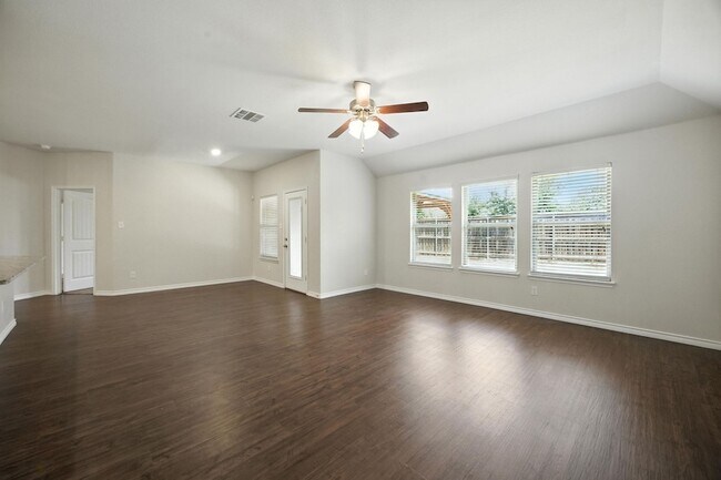 Building Photo - 2429 Opaline Dr