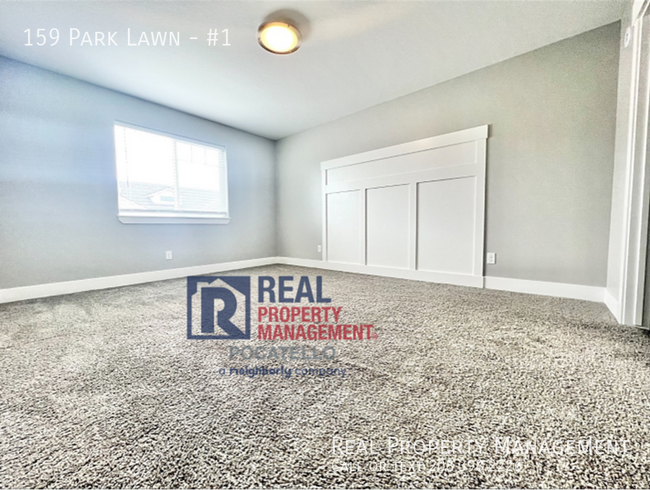 Building Photo - MOVE IN SPECIAL - 3 bedroom 2.5 bath Townh...