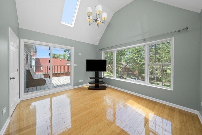 Building Photo - 3343 W 59th Pl