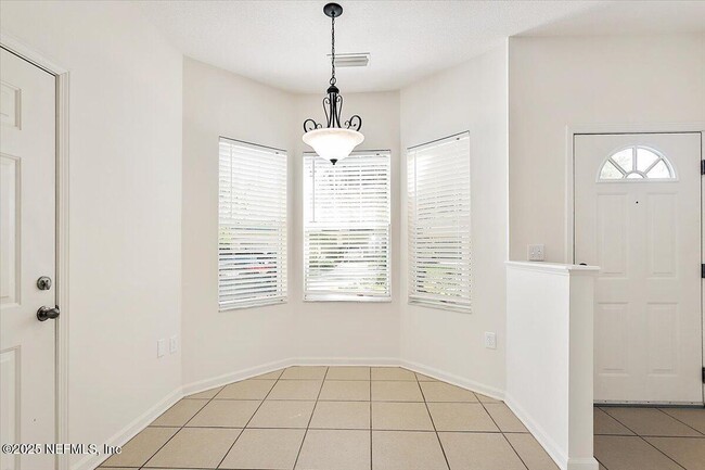 Building Photo - 3750 Silver Bluff Blvd