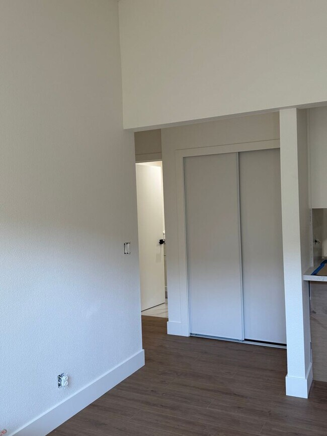 Building Photo - 5521-5523 Missie Way