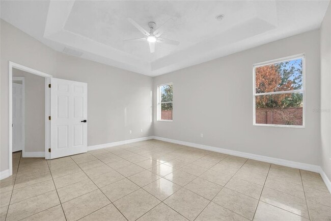 Building Photo - 10354 Stratford Pointe Ave