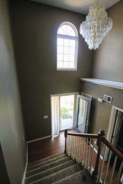 Chandelier Entrance - 9505 NW 86th Ter