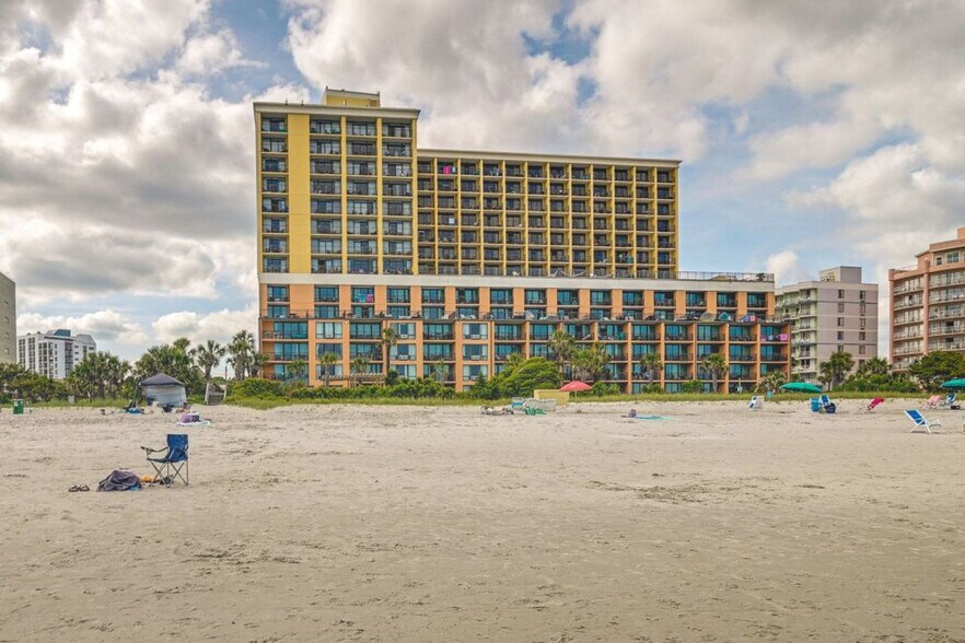 Building Photo - 6900 N Ocean Blvd