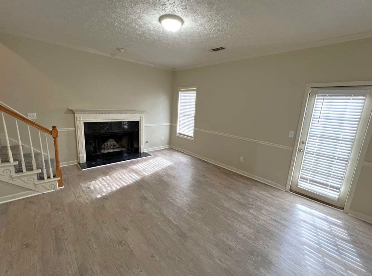 Building Photo - 3111 Scenic Brook Dr SW