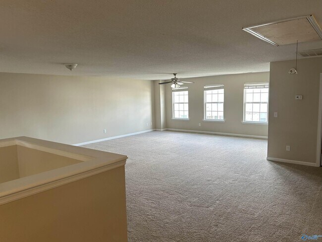 Building Photo - 104 Preston Cir