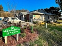 Building Photo - 3911 SW 27th St