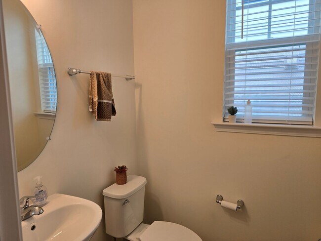 Building Photo - Centrally located, brand new 3-bedroom, 2....
