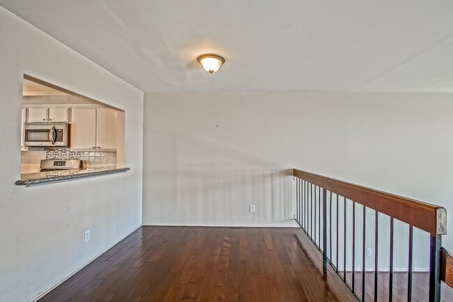 Building Photo - REMODELED, SPACIOUS & BRIGHT OCEAN-FACING CONDO IN BEAUTIFUL COMPLEX PERCHED ABOVE HOLLYWOOD RIVI...