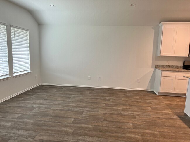 Building Photo - 3719 Bristol Hills Ct