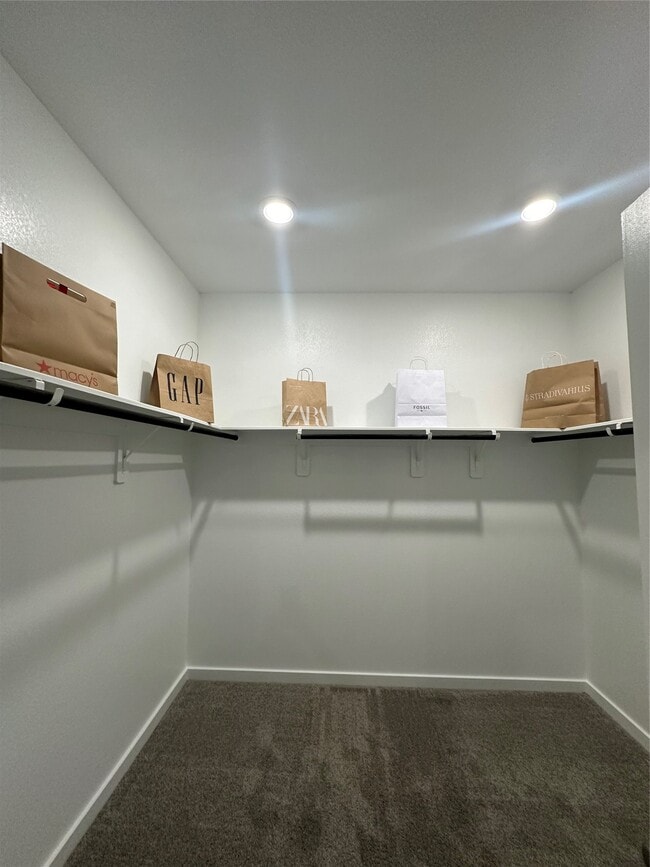 Building Photo - 3110 Valley Peak Dr