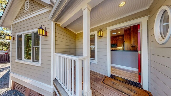 Building Photo - Serene 1 bedroom 1 bath Calistoga Home adjacent to Napa river!