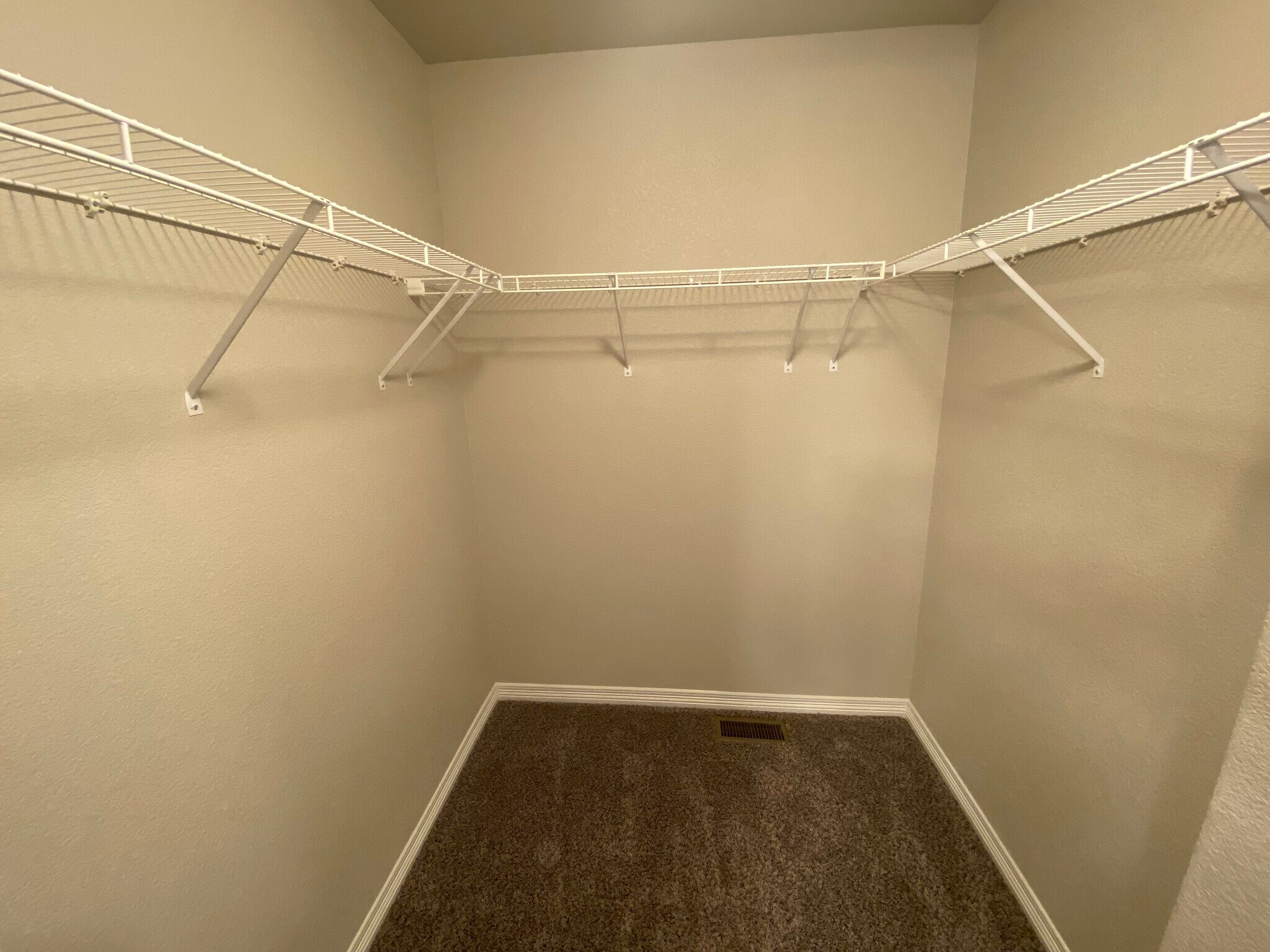 Building Photo - 6834 Mandan Dr