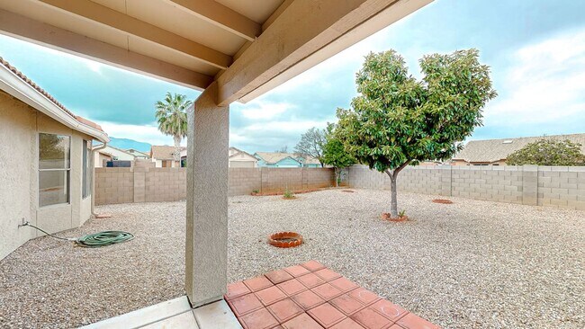 Building Photo - Elegant, Exclusive & Exquisite in this dre...