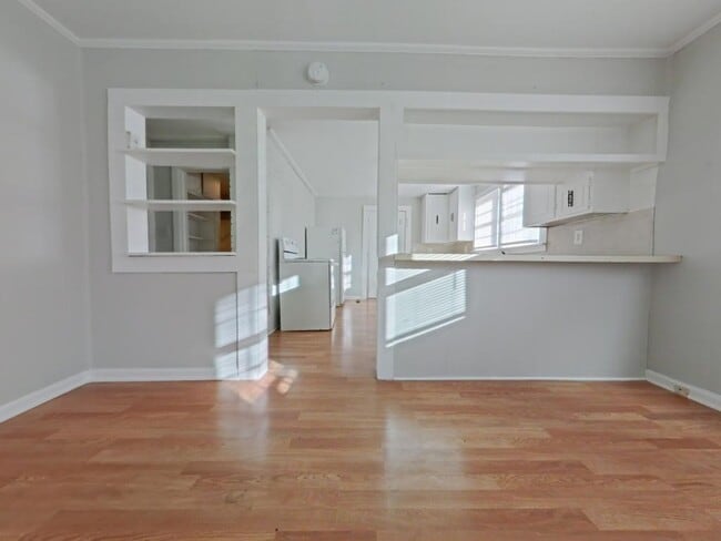 Building Photo - 197 Spring Garden Cir