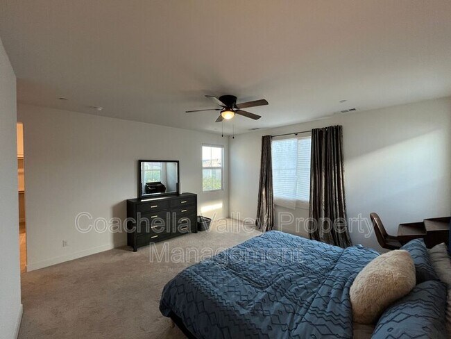 Building Photo - 76279 Cambridge Dr