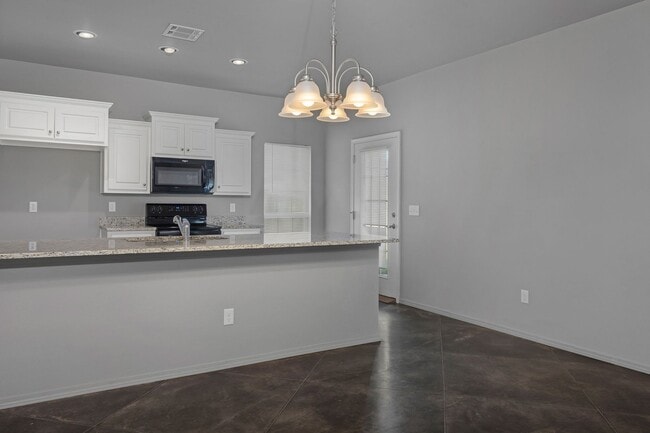 Building Photo - Beautiful home in Tradewinds! Will not last long call today