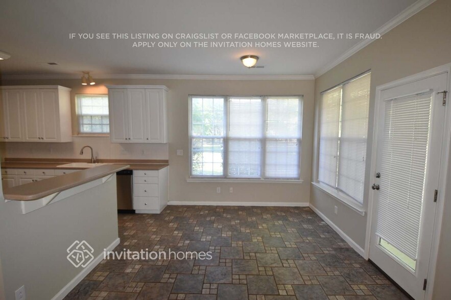 Building Photo - 17032 Stinson Ave