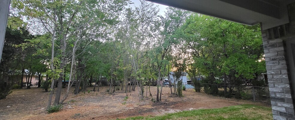 Building Photo - 505 N Sparks St