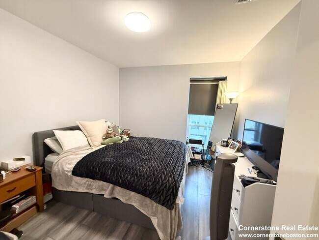 Building Photo - SOUTH BOSTON LUXURY BUILDING - ELEVATOR - ROOFDECK - GARAGE PARKING AVAILABLE