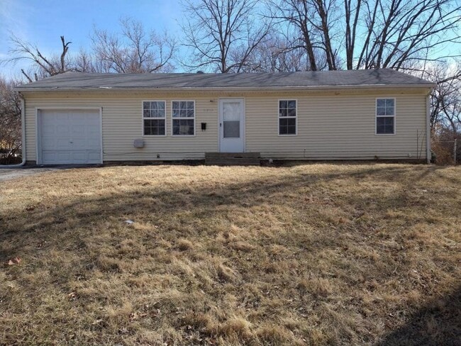 Primary Photo - 9815 Marsh Ave