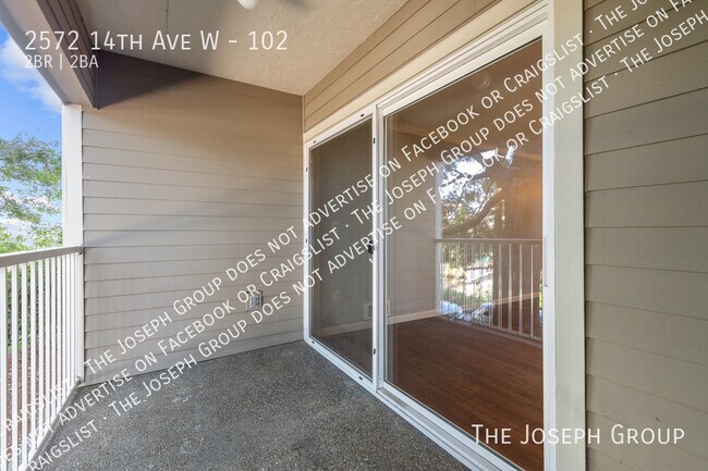 Building Photo - 2572 14th Ave W