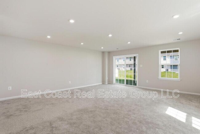 Building Photo - 105 Dripping Spring Dr