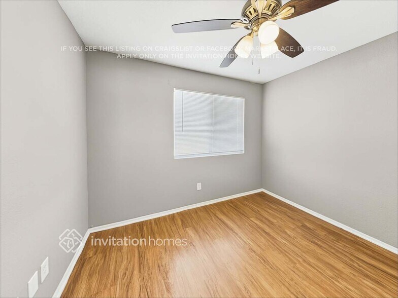 Building Photo - 16487 N 67th Dr