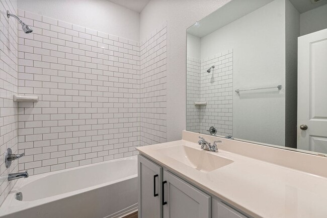 Building Photo - Beautiful 3 bedroom, 2 bathroom home in Hutto!!!