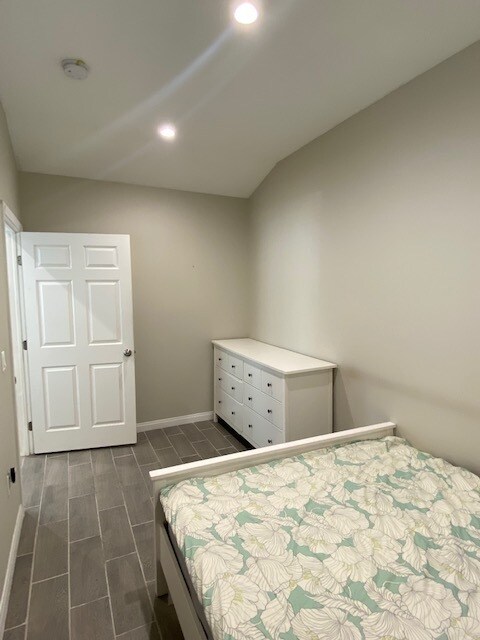 Building Photo - 21520 Saticoy St