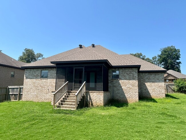Building Photo - For Rent!