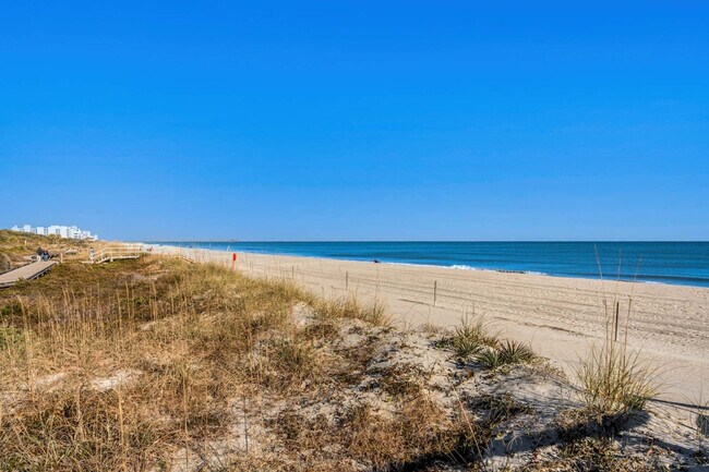 Building Photo - 216 Double Eagle Dr