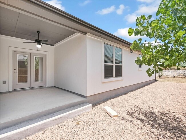 Building Photo - 406 Parkline Dr