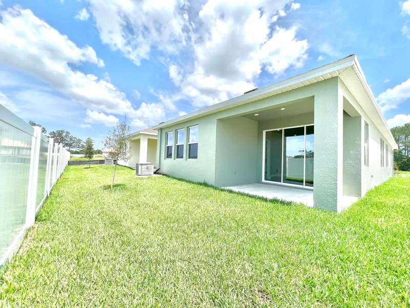 Building Photo - 9359 Highland Hls Dr