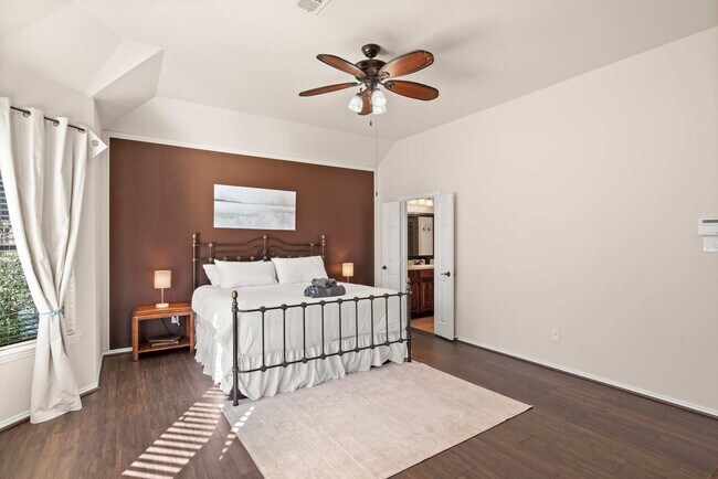 Building Photo - 201 Barkley Dr