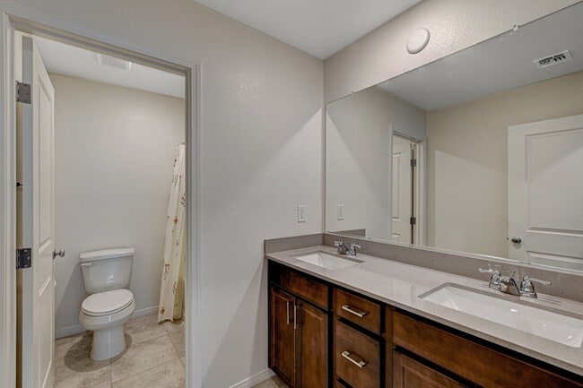 Building Photo - AMAZING 2 Story, 5 Bedroom Home in Gated community!