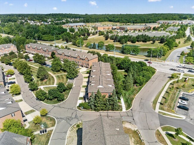 Building Photo - 39763 Rockcrest Cir