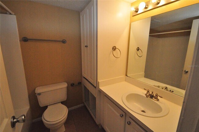 Building Photo - 103 Oyster Bay Cir