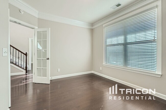 Building Photo - 3821 Litchfield Dr