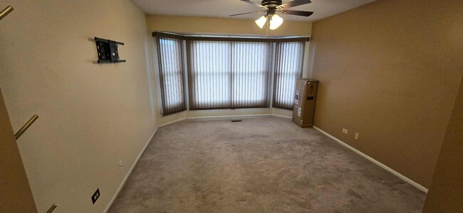 Building Photo - 14713 Golf Rd