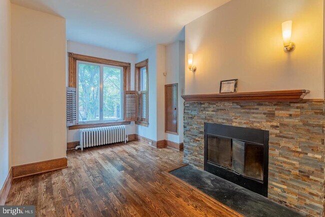 Building Photo - 1459 Chapin St NW