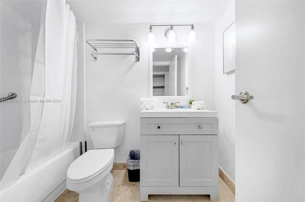 Building Photo - 19201 Collins Ave