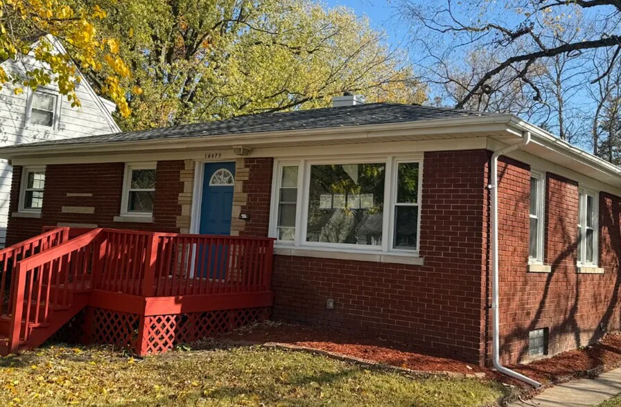 Primary Photo - 16879 Head Ave