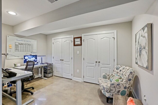 Building Photo - 1412 Musgrove Alley